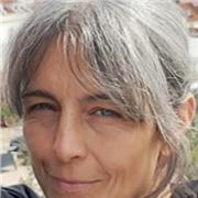 insegnante appassionata offre lezioni private di filosofia a ragazze e ragazzi, a Modena e online.